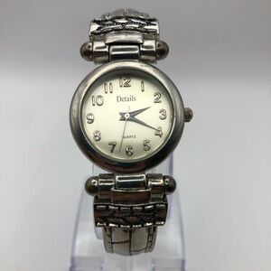 Details Women’s Watch Silver Bracelet with White Face (New Battery) Beautiful